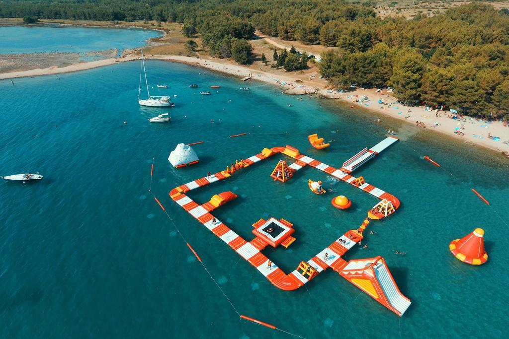 Camp Porat Hotel Povljana Luaran gambar