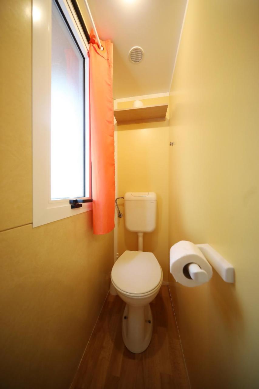 Camp Porat Hotel Povljana Luaran gambar