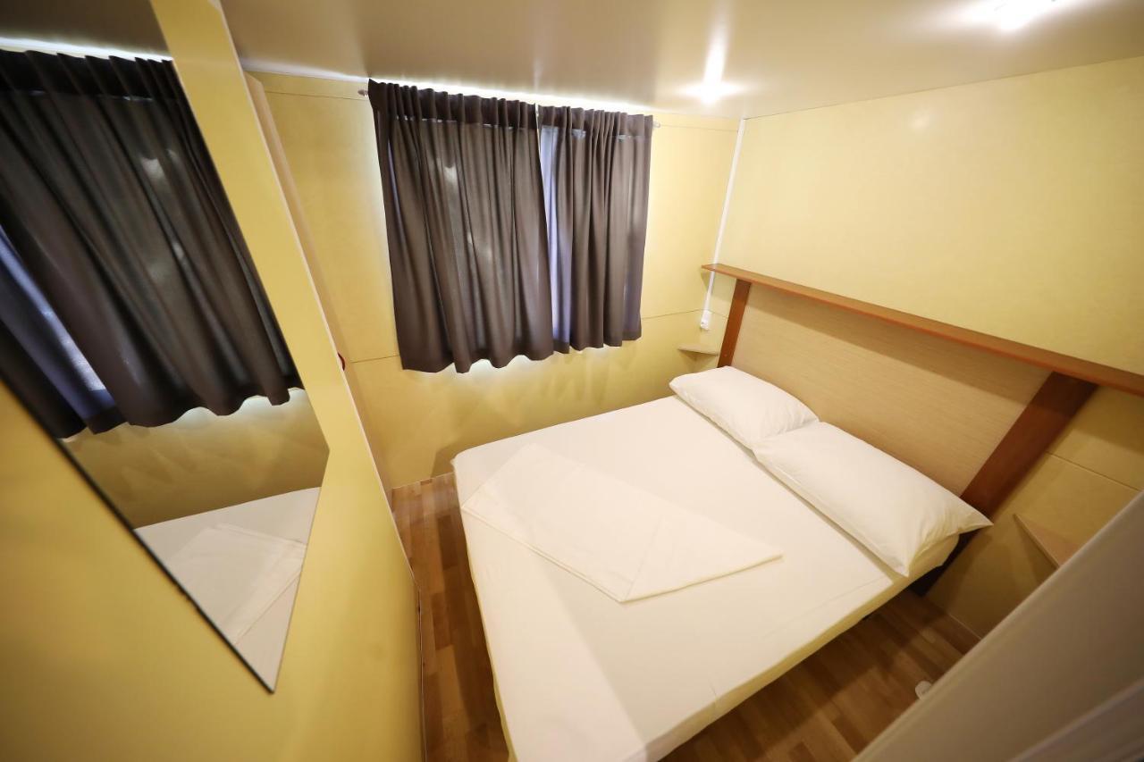 Camp Porat Hotel Povljana Luaran gambar